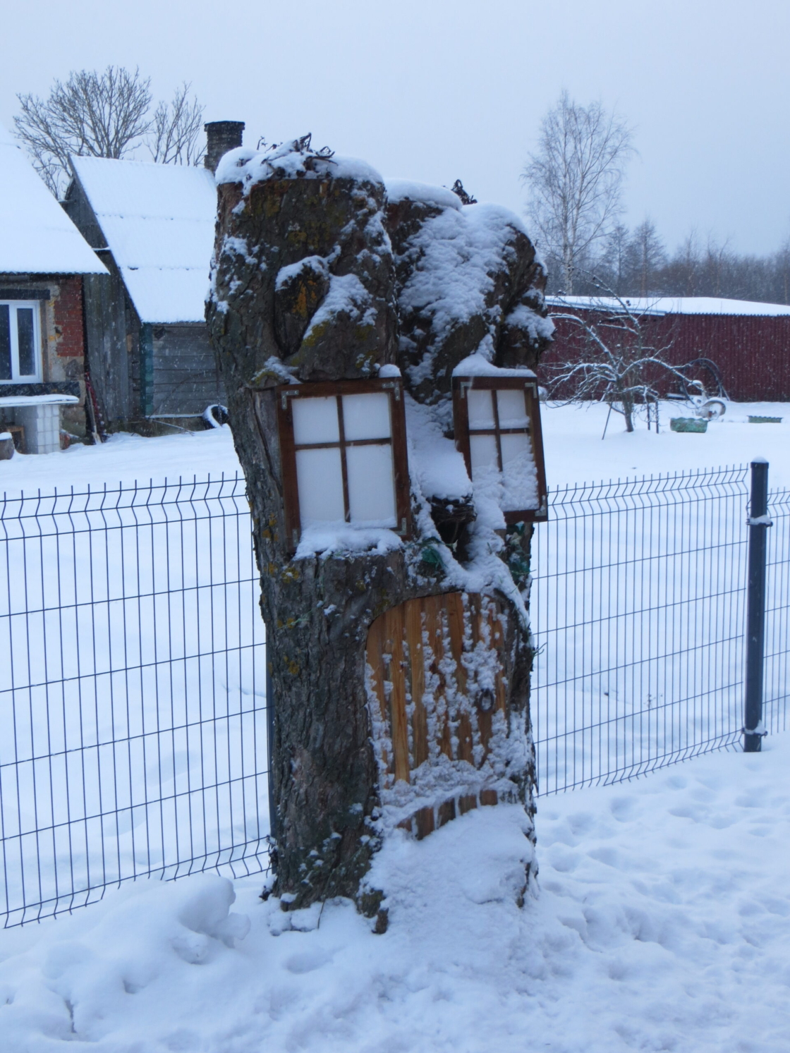 Päkapiku maja