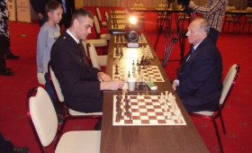 Simultaan suurmeister Jevgeni Svešnikoviga (2)