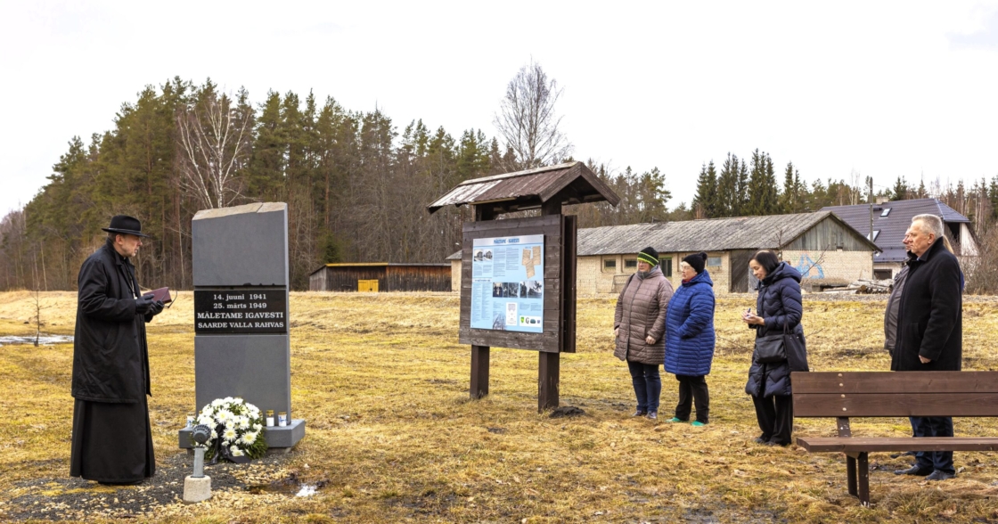 Märtsiküüditamise aastapäev Kilingi-Nõmmes mälestusmärgi juures