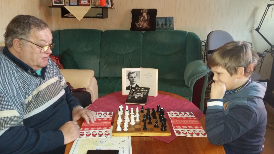 Kasper-Endre pühapäevane malepartii vanaisaga